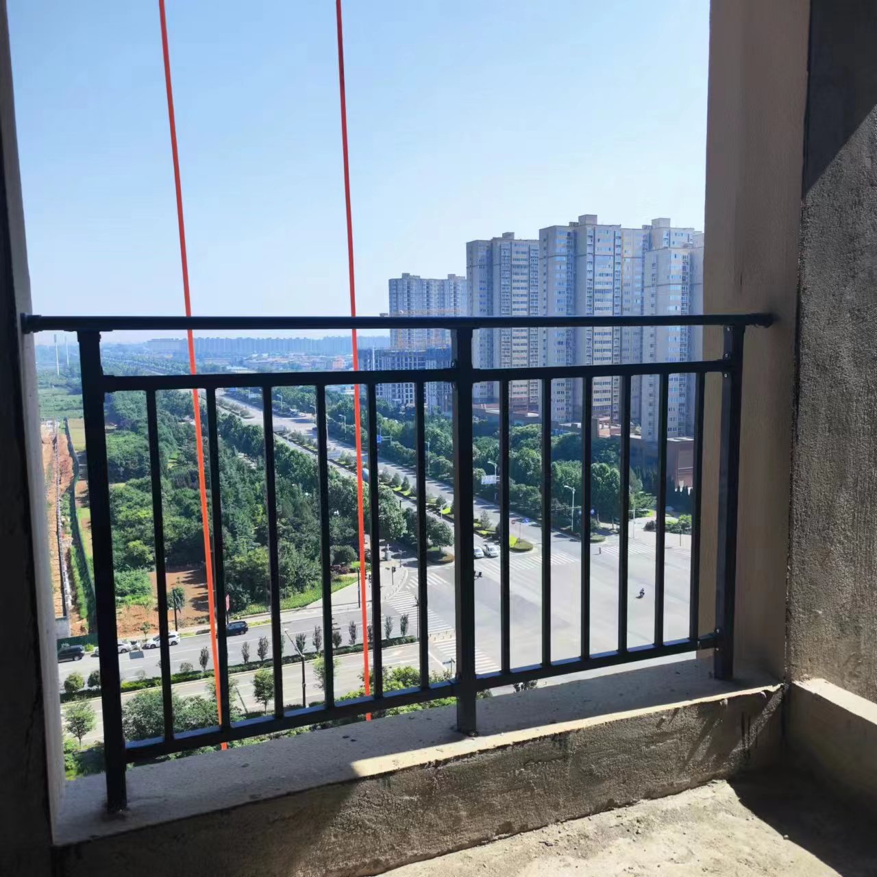 楼盘护栏
